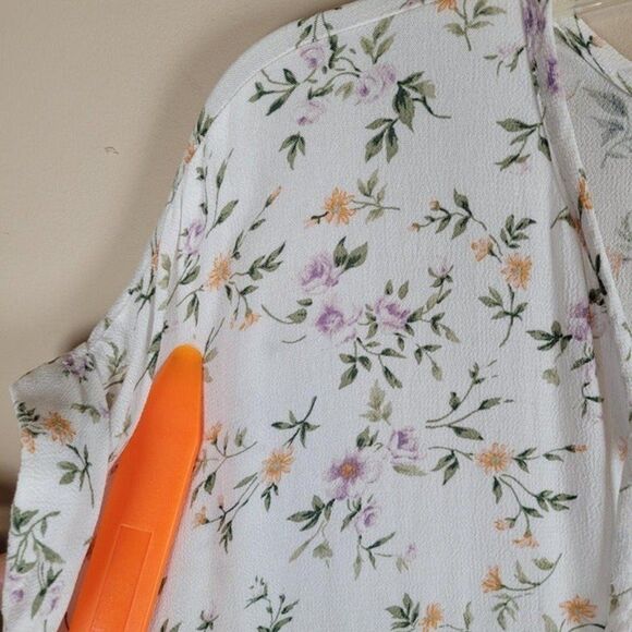 American Eagle Outfitters Floral Tiered Viscose Blouse Short Sleeve White XS - Picture 9 of 12